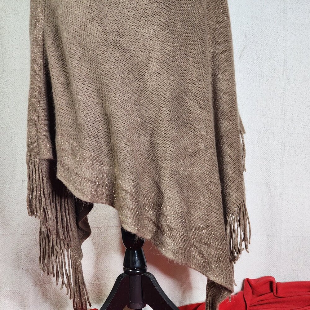 Unbranded Womens Dark Tan with Gold Metallic Trim Acrylic Sweater Poncho OSFM - Picture 4 of 16